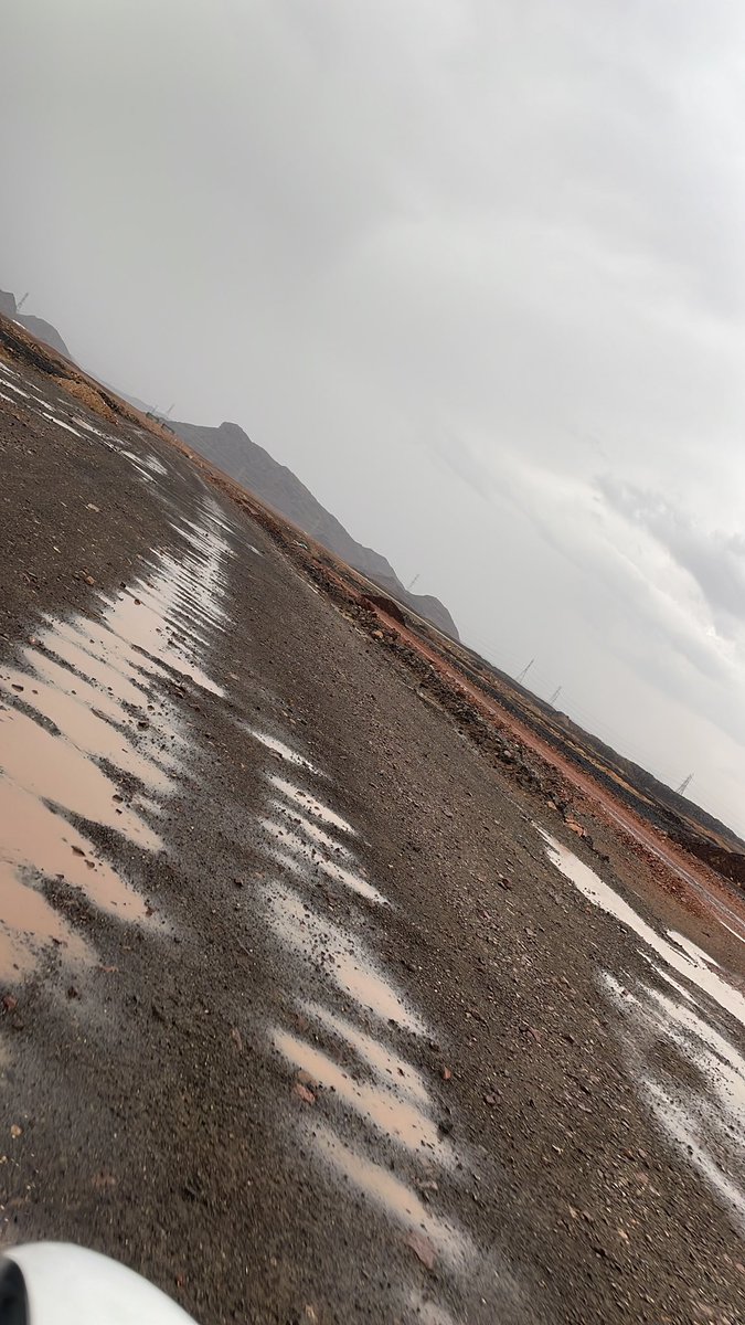 dodi0234's tweet photo. #امطار_المدينه .. من امطار شرق المدينة .. https://t.co/ZErPsJ6957