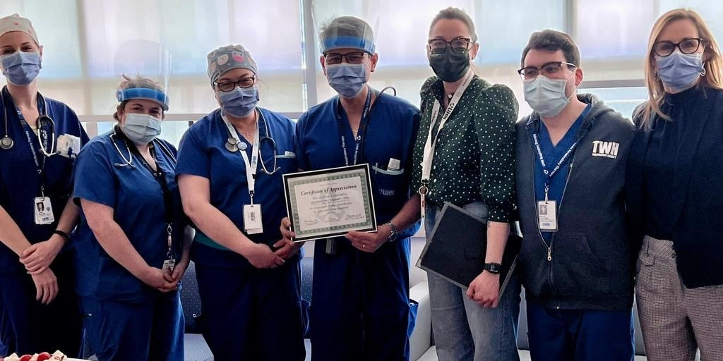 UHNTransplant's tweet photo. 🏆 Meet the Hidden Heroes at Toronto Western Hospital @UHN:

Lecia Kiska, Spiritual Care Practitioner
Med/Surg Neuro ICU (MSNICU)
Respiratory Therapy Team
 
Congratulations for your hard work to support and facilitate #organ and tissue donation.

#BeADonorMonth @TrilliumGift https://t.co/d5ZHz2Uerj