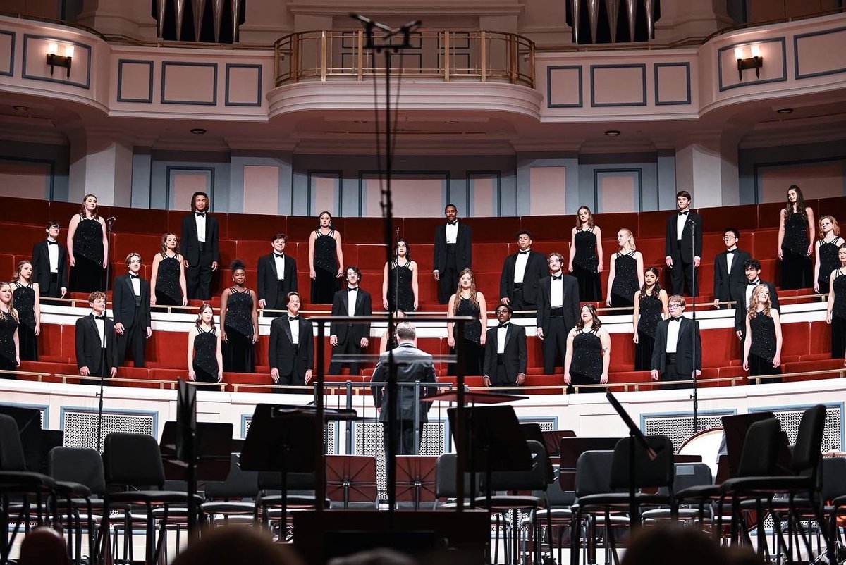 FHSTigerChoirs's tweet photo. Beautiful performances last night by Fishers Sound and Fishers Electrum at the Palladium Center for the Performing Arts! https://t.co/UttBKQ1PCu