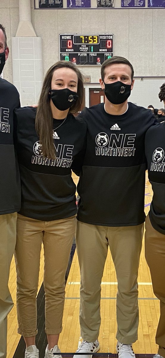 bvnw_girlshoops's tweet image. Thank you to @richardsm620 &amp;amp; @Coach_Mod12 for all you did for the program these past two seasons! 

Excited for your new opportunities! #BrightFutures