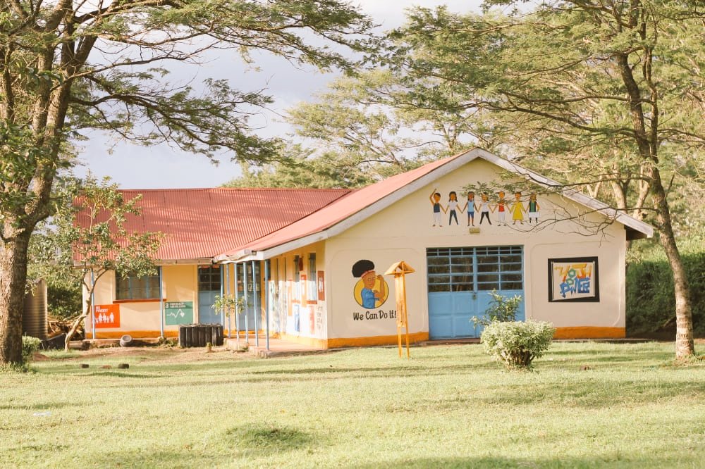 Through art we can paint vivid pictures of the conditions in which girls and young women live, the struggles they face and their efforts to find solutions.
At <a href="/TunawezaEmpower/">Tunaweza Empowerment Organization.</a> this week we unveil new face of our office with the art work of our feminists.
#TransformingYouthSpace