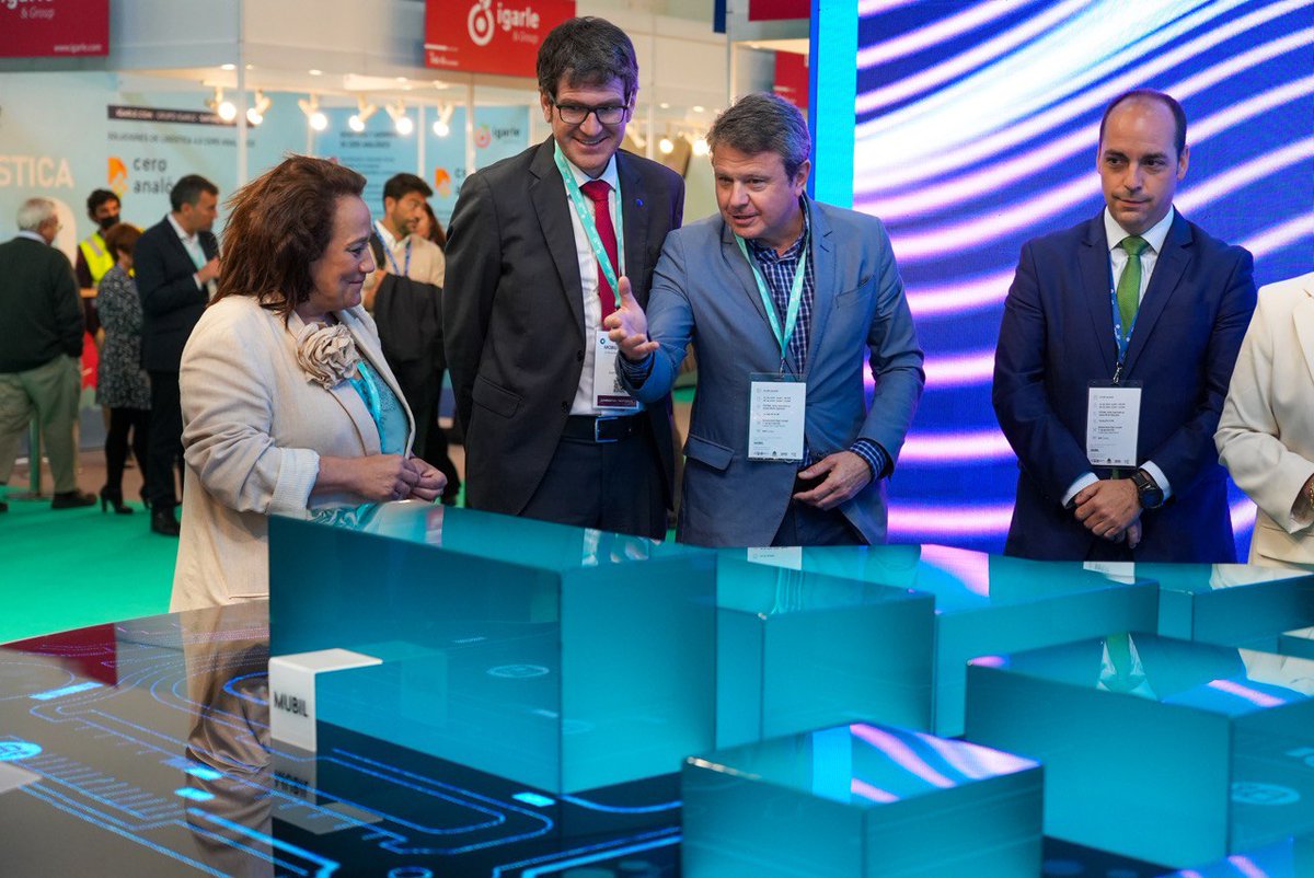 jasantano's tweet photo. Hoy arranca en @Ficoba #GoMobility. 🛴🚲🚅🚏
El futuro de la movilidad sostenible es presente en esta feria de @Irun_informa. https://t.co/xOaHHWpD5a
