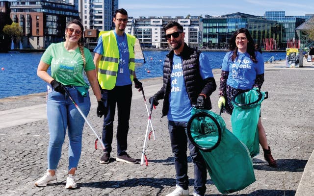 Durkatron's tweet photo. Each year, Indeed offers employees various opportunities to learn and to get involved in Earth Week. Read more about our initiatives #insideindeed.

https://t.co/k8Gk8IuFQ1 https://t.co/kYQTIJ3y1h https://t.co/Sg4KqCqnEJ