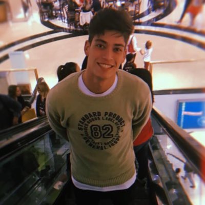 lukascapella's tweet photo. #NovaFotoDePerfil https://t.co/jhgTtEfPB8