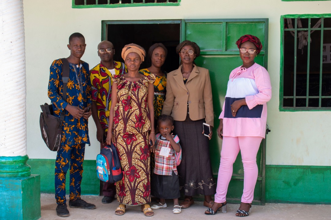bachir97's tweet photo. Elle s’appelle Mine Dulcie Dora, elle a 23 ans et Centrafricaine, Elle fait partie des jeunes entrepreneurs émergents qu’il faut suivre de près et accompagné.
Elle est Fondatrice du Groupe Scolaire Shalom qui est une école maternelle.
#CARcrisis
#MINUSCA https://t.co/2FYvnzxpAI