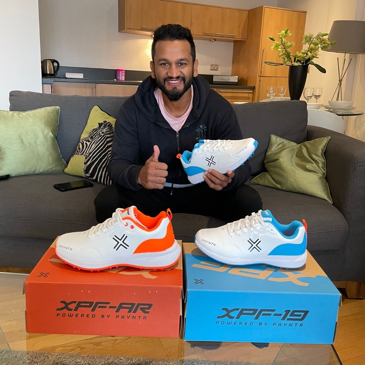 PayntrCricket's tweet photo. We can't wait to watch @dimuth_123 in action for @yorkshireccc in the @countychampionship this season.

We wanted to make sure he was fully prepared for the season with a pair of the XPF-AR and XPF-19!

#payntr #payntrcricket #teampayntr #yorkshire #yorkshireccc #xpf #cricket https://t.co/JMCfczNxM2