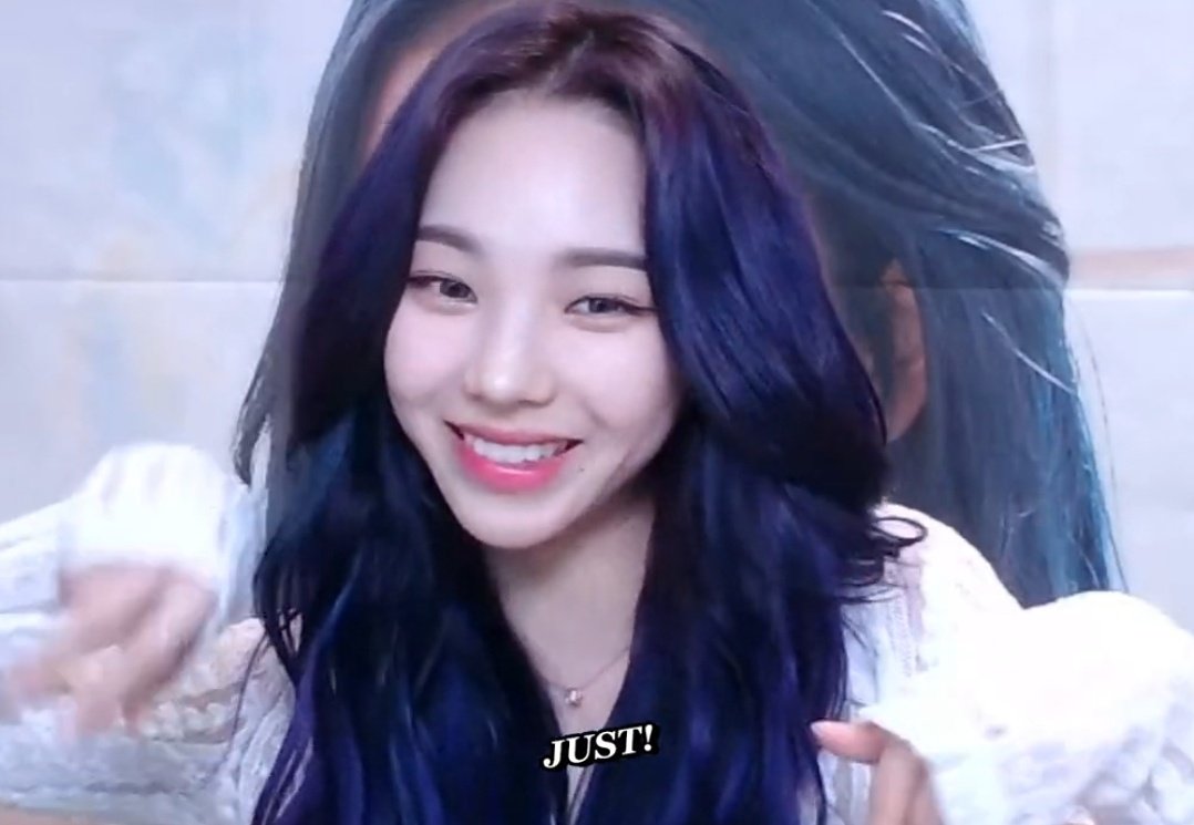 hourlykrn's tweet photo. her precious smile🥹 https://t.co/Ox6P21HVuA