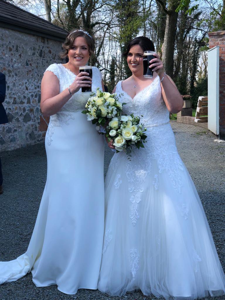Posting has been a bit delayed due to travelling and covid! Fun times and an unexpected extended break from work!!
Thanks to Shauneen and Michelle for the amazing day and congratulations to you both!