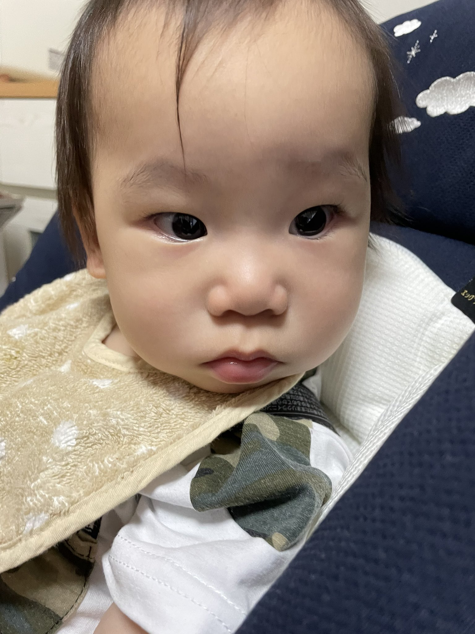 滝斗 今日は蓮の生後300日記念 前髪一部だけ長い 子どもの成長は早いです T Co Jzaiayzfm0 Twitter