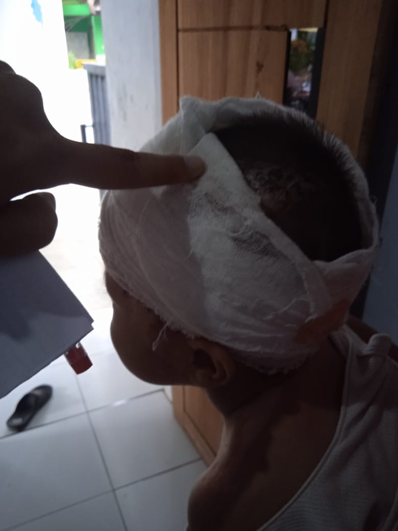 Acitttttz's tweet photo. Assalamu'alaikum,untuk semua orang baik di negeri ini, saya mau open donasi untuk keluarga tetangga saya an. M Taufik seorang tukang becak motor yang beralamat di desa Gempeng Kec Bangil Kab Pasuruan, pada tanggal 2 maret 2022 beliau sekeluarga terdiri dari M taufik, istri https://t.co/bff9nrmdvJ