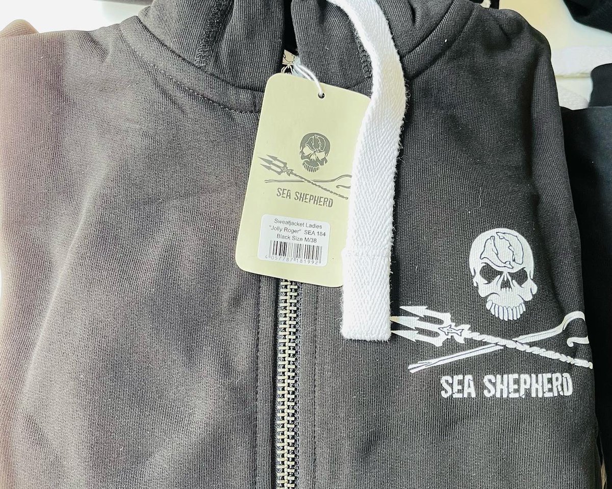 WeDiveitalia's tweet photo. Da oggi ufficialmente siamo Store @sea_shepherd_italia, grazie a @chiarapolti per la disponibilità 🤙🤙🤙🤙 come sempre siamo al fianco di chi difende il nostro pianeta #seasheperd #seasheperditalia #4sub #salviamoilpianeta https://t.co/9GkWBtan35