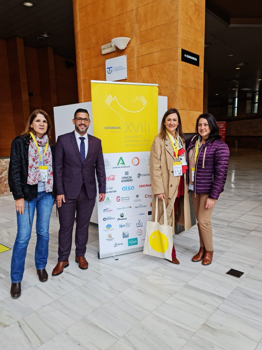 📢Desde #Cordobaesp felices de estar y participar en <a href="/congprotocolo/">XVIII Congreso Internacional de Protocolo</a> 🌟

Nuestra representación🔝
▪️La presidenta <a href="/navarrolandavir/">Virginia Navarro</a> 
▪️Jefa protocolo <a href="/Univcordoba/">Universidad Córdoba</a> Francisca de Paula
▪️Responsable #protocolo <a href="/HUReinaSofia/">Hospital Universitario Reina Sofía</a> <a href="/JoaquinaLpezSe1/">Joaquina López Serrano</a> 
▪️Socio <a href="/ManuelDminguez/">Manuel Dmínguez</a> 

#CIPROGRANADA22