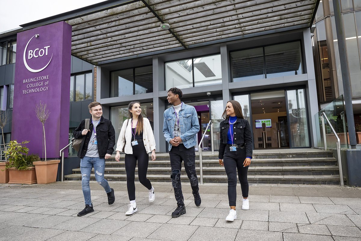 Did you know? BCoT offers more than 40 apprenticeships across various industry sectors, with a mix of work based learning and college attendance. Earn while you learn with #ApprenticeshipsAtBCoT!

Apply today for September 2022 - bcot.ac.uk/information/ho…