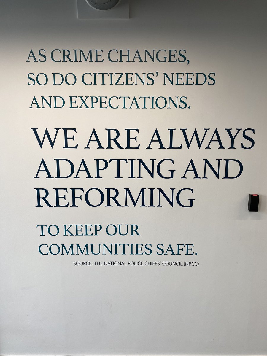 Really excited to be teaching our <a href="/UWEBristol/">UWE Bristol</a> Policing students with in-person lecturers and workshops today. They have such nice rooms!