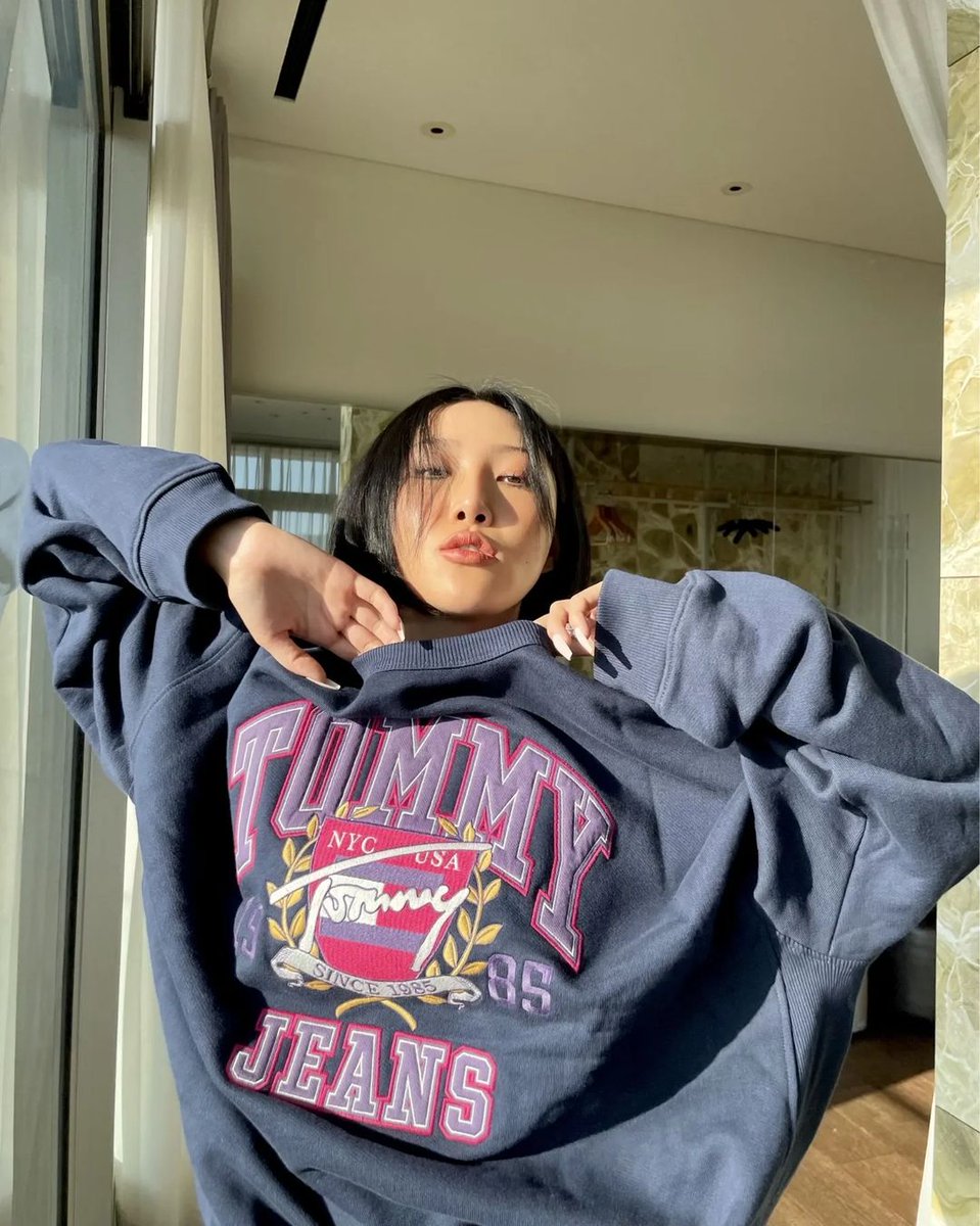 UnderTheM00n_'s tweet image. Good morning~
Have a day off and the sun is out~
Why is it still cold though?!