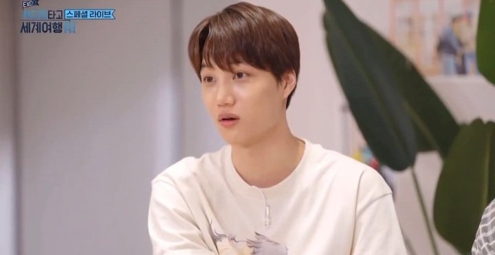 baekiosh's tweet photo. A EXO le preguntaron ¿Y si EXO-L ayuda a separar las hojas de perilla para otros ídolos?😂💗

Jongin: ¿Por qué EXO-L haría eso?
Junmyeon: En 1er lugar ¿Por qué EXO-L tendría una comida con otro ídolo?
Sehun: Yo estaría enojado
Minseok: Entonces nosotros también ayudaremos a otros https://t.co/5YVfUzb5SC