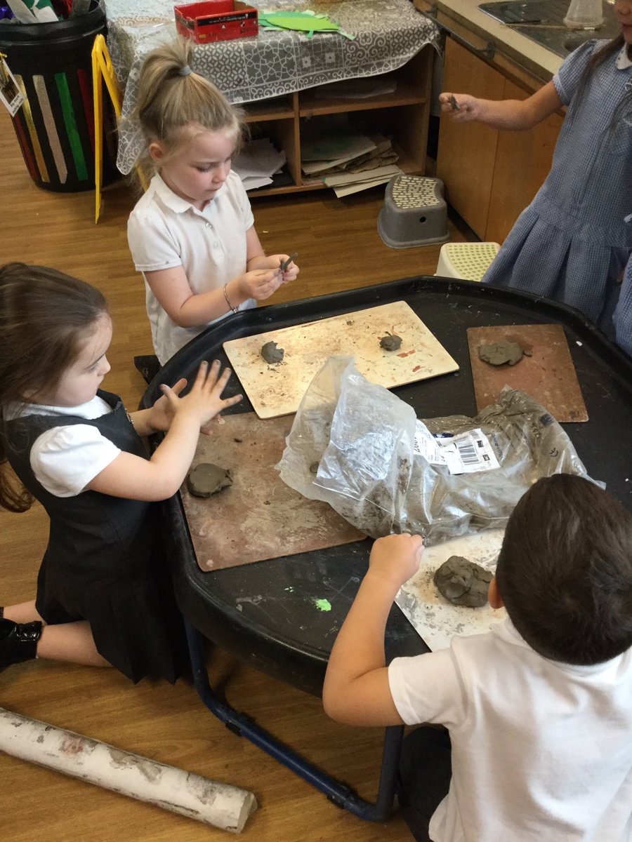 Murdishaw West YF tweet media