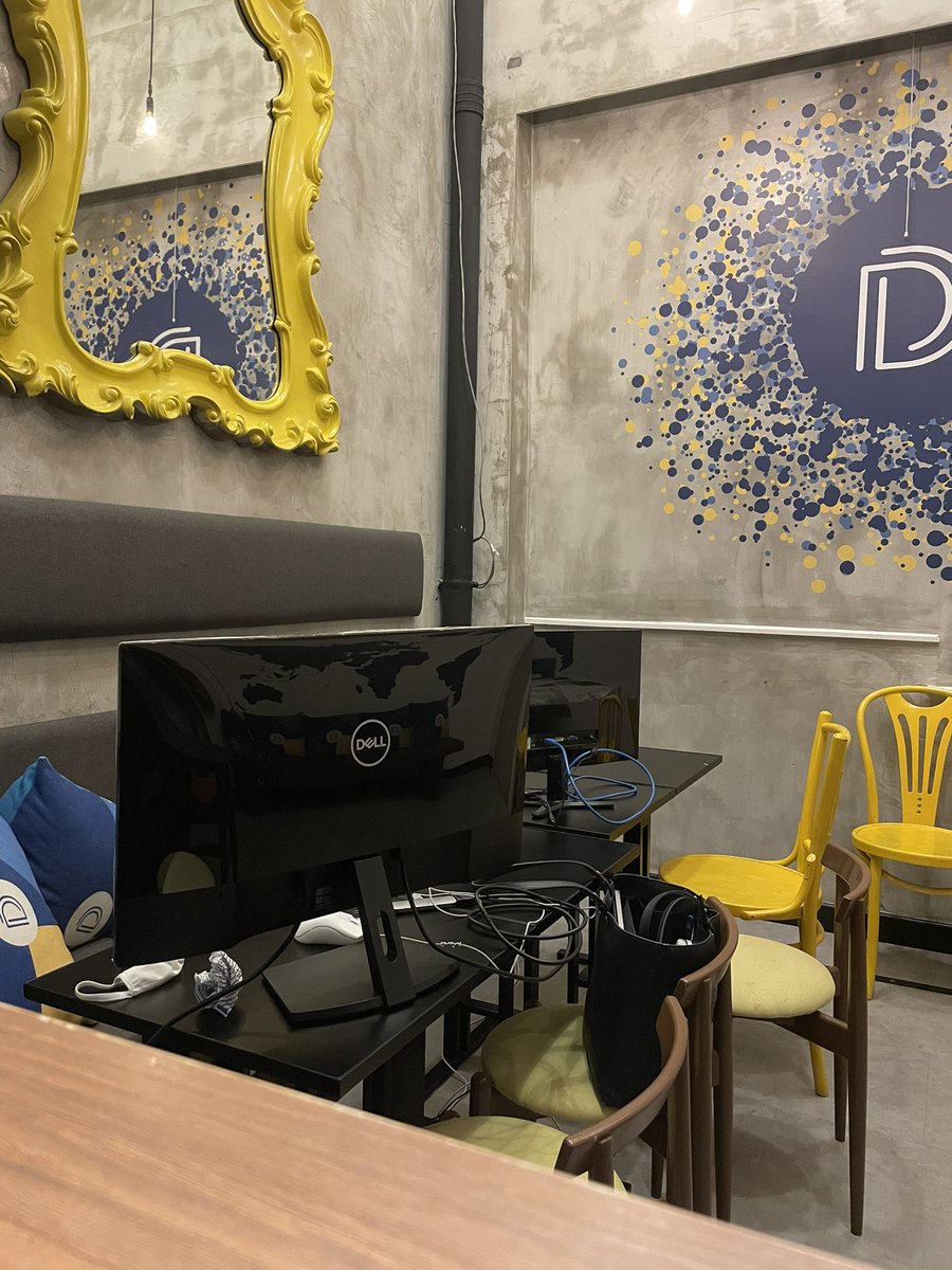 GodModeFounder's tweet photo. 💰Minted some regenerated #NFT’s
🤗Spoke to more #Web3 people #builtcommunity
🤜Closed some more #angel investments
What a day 🥂#HustleModeOn
Watch out for @FoundersLab_ for some exciting announcements next week. https://t.co/vHNIlnOHTR