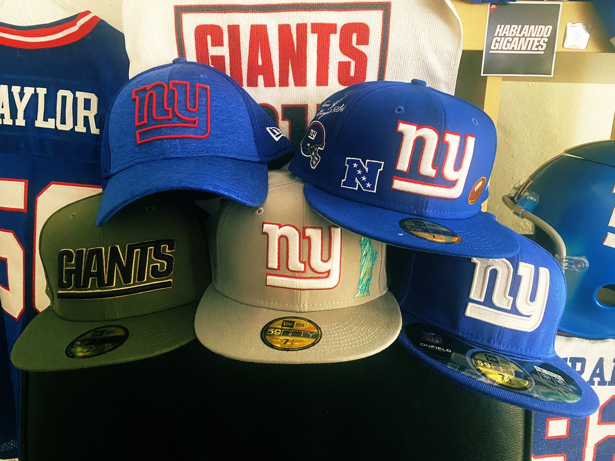 Rubenfvargas's tweet photo. 🧢 #NFLDraft Como ya sabéis los que me conocéis , tengo la tradición de hacer el 🚨 𝐿𝒾𝓋𝑒 del #DraftZG @ZonaGigantes con gorra cada año . Que gorra me pongo mañana🤔❓Tu eliges❗️Ponme tu elección en los comments 👇🏻 #TogetherBlue #Giants https://t.co/YvShvpP0g4
