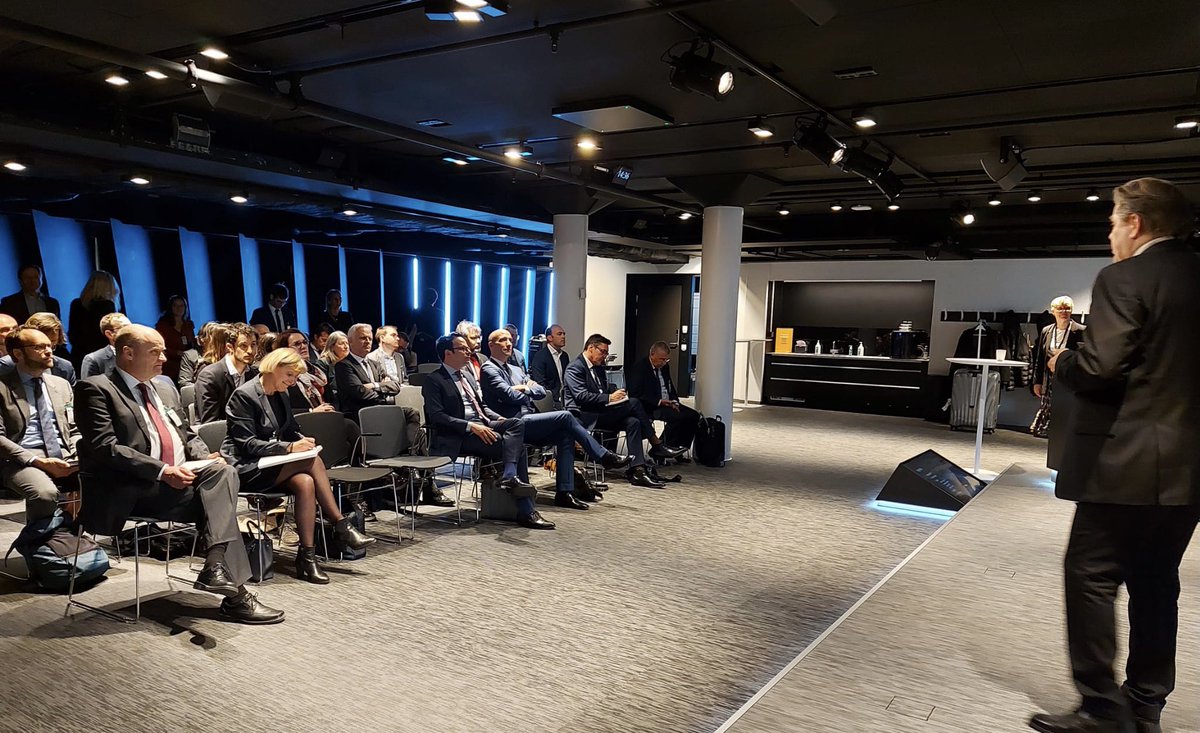 FRDefenceSweden's tweet photo. Kick-off meeting of the 🇸🇪🇫🇷 Defence &amp; Security Days, a 2-days event arranged by @SOFF_SE &amp; @BF_Nordics in Stockholm and aiming to strengthen our bilateral defence cooperation &amp; develop business opportunities. @DGA #fmv #svfm #säkpol #Föpol https://t.co/ZctJ3tzTzH