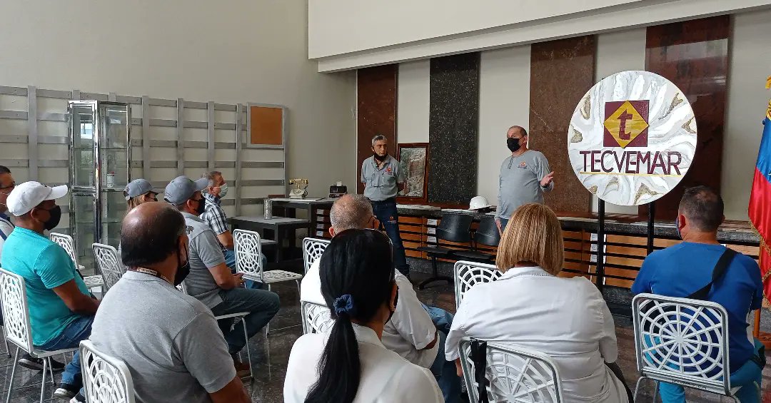 huracan_cripto's tweet photo. #27Abr #FelizMiercoles #EsNoticia

Empresa #Tecvemar realiza importante encuentro con #marmoleros y #graniteros con el fin de trabajar y crecer juntos, teniendo como premisa la #innovacion y una #conexion más cercana con su #clientela.

@lamejorfm1011 @JAriasPalacio @TropaC4_HC https://t.co/XfSFbdIVo1