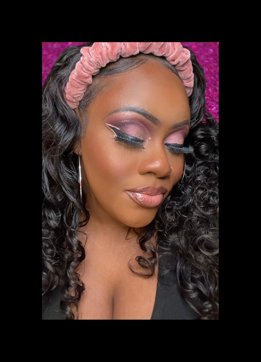 Get the look! ⚡️Use Code: “SHOCKK20”⚡️For 20% Off Your Purchase

Shop: ✨ Faceshockkcosmetics.com ✨
#SHOCKKTHEWORLD
-FSC⚡️🌍

#Faceshockkcosmetics #ShockkTheWorld #Highlighters #Glow #Lashes #Makeup #Beauty #blackownedbusinesses #supportsmallbusinesses  #njmakeupartist