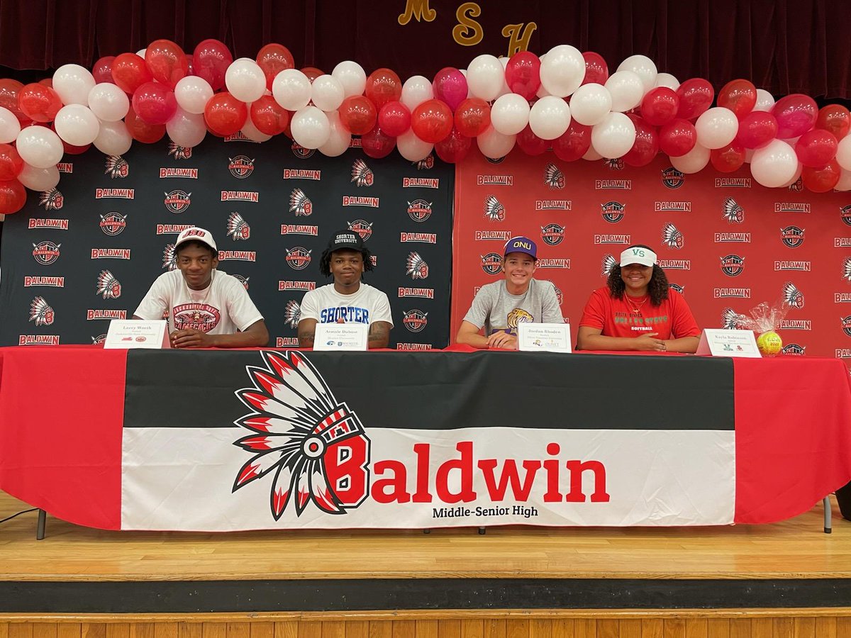 bmsh_athletics's tweet photo. Congratulations, Seniors! @Baldwinsoftbal1 @baldwin_club @indianbaldwinfb @KaylaR_27 @JordanRhoden28 @larryworth10 @armale_dubose https://t.co/n8wibKe5i1