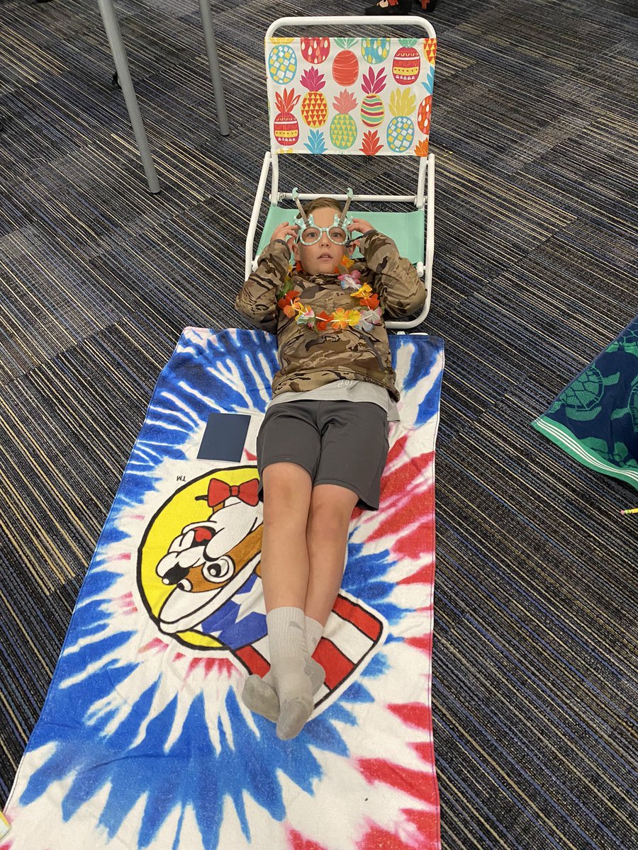 Andrea Manos tweet media