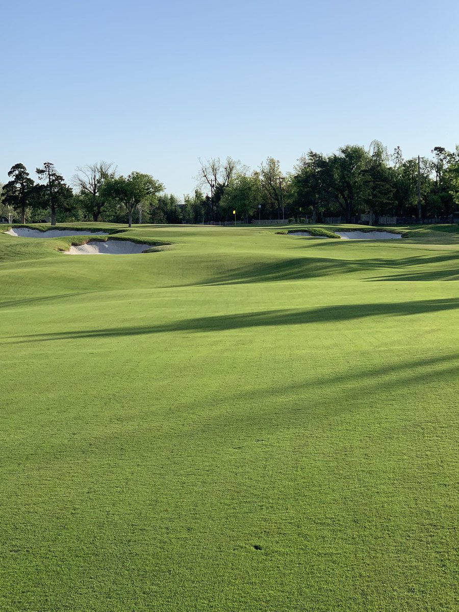 Alexpatterson92's tweet photo. 2022 Turf Season has begun! @NathanNgcs @okcgccgolf https://t.co/WqVfVFgjiD