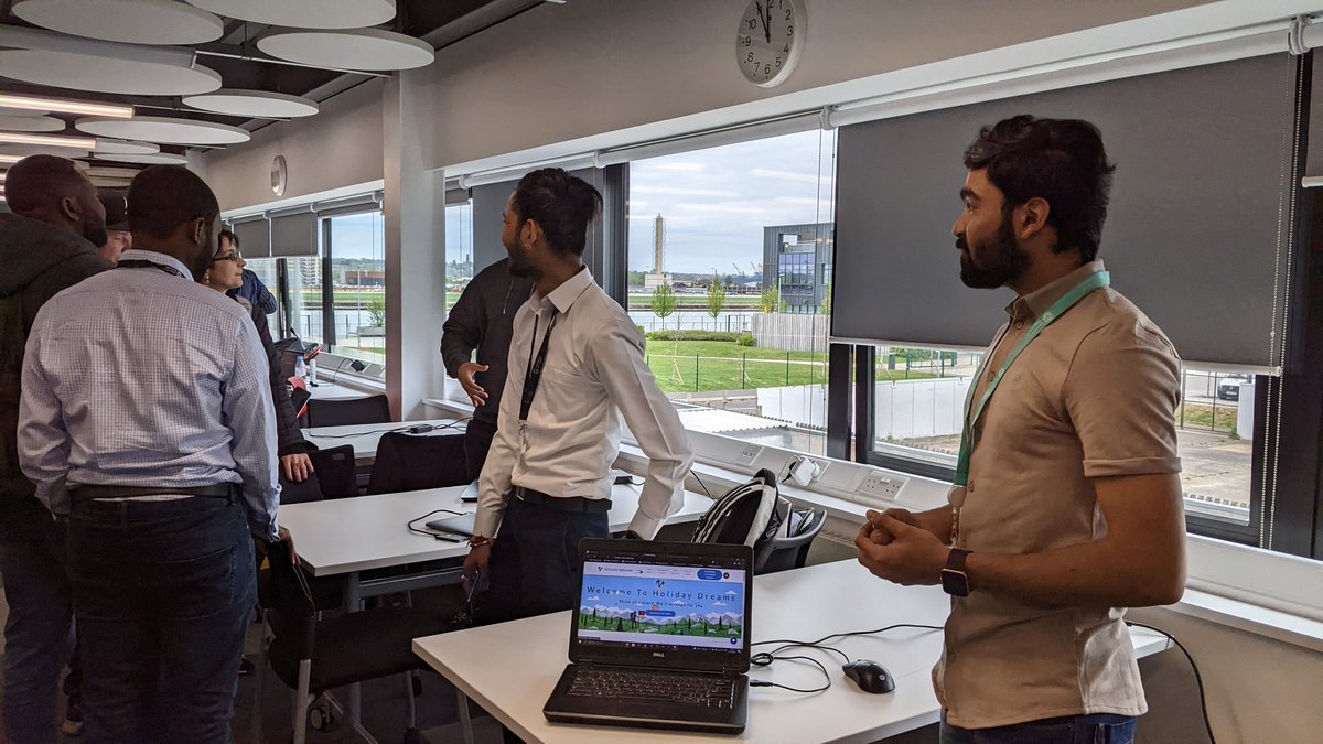 ByGaurav's tweet photo. From Blockchain to Sentiment Analysis some great projects of our Final Year @UEL_Computing students on demo. #coding #Computing @UELAaronKans @mkretsis @ACEatUEL @UEL_News https://t.co/2JVee3utQp