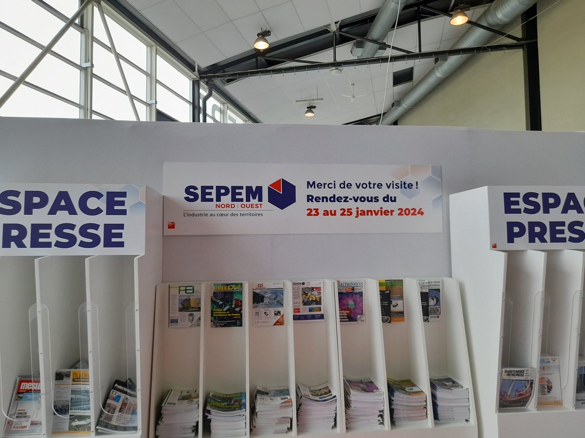 thomas_col76's tweet photo. Pôle emploi maromme accompagne les jeunes en #CEJ au salon du #sepem pour découvrir les métiers de l'industrie et rechercher des postes en alternance https://t.co/yuvKBqSdDl