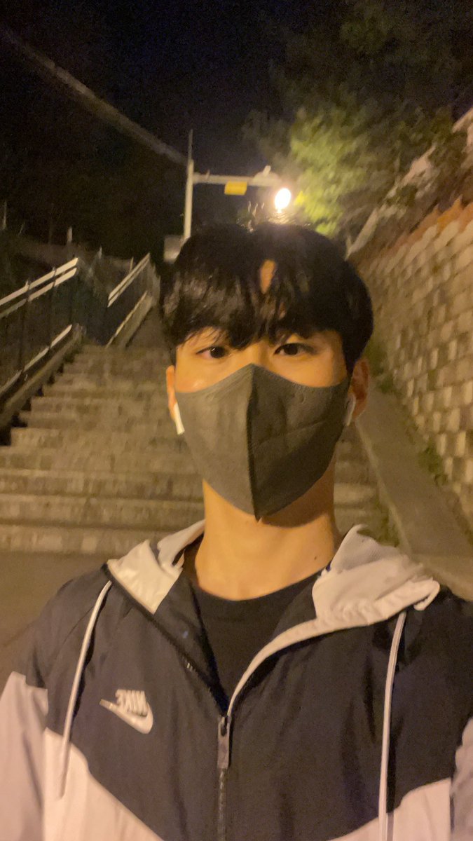 나 몇살 일 것 같아요 ?
#게친소 #ㄱㅊㅅ #트친소