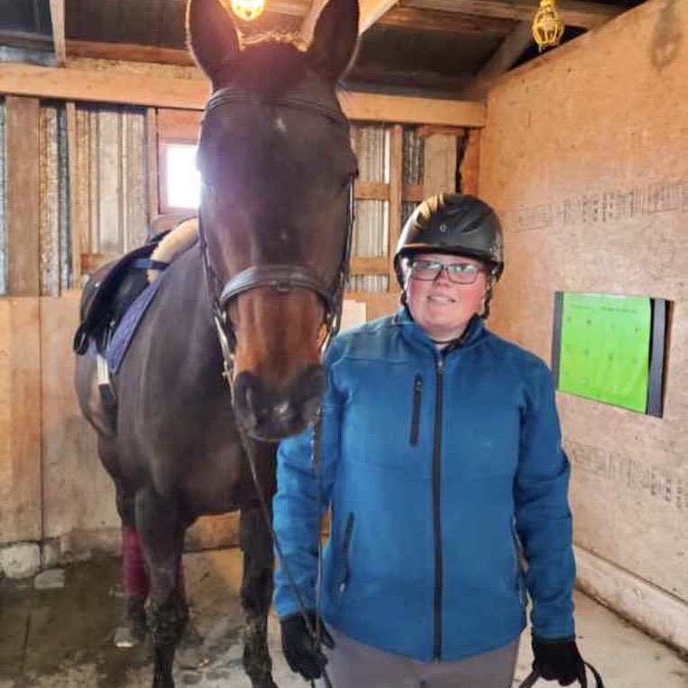 TEADStables's tweet photo. In the second photo, we have Olivia and Cooper! 

#Volunteer #VolunteerHamilton #HamOnt #Horse #HorseFarm #EquineTherapy #Equestrian #HorseLife #HorseTherapy #Disability #DisabilitySupport #Hamilton #HamiltonOntario https://t.co/5F6fXbLjrA