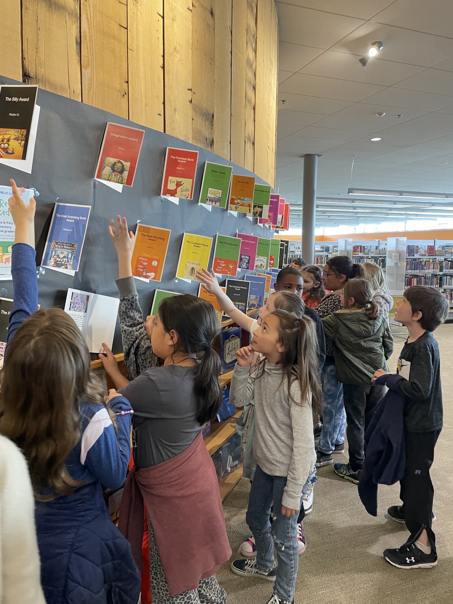 TraciPiltz's tweet photo. These 1st &amp; 2nd graders loved viewing their book reviews, published in @WriteReaderApp, on display @BillingsLibrary. 😍 The display is up until May 9th - we hope you'll visit &amp; enjoy their book reviews. Maybe they'll inspire your next read! 📰https://t.co/ERagmTli6C #BPSLearns https://t.co/YLzPIH3LwT