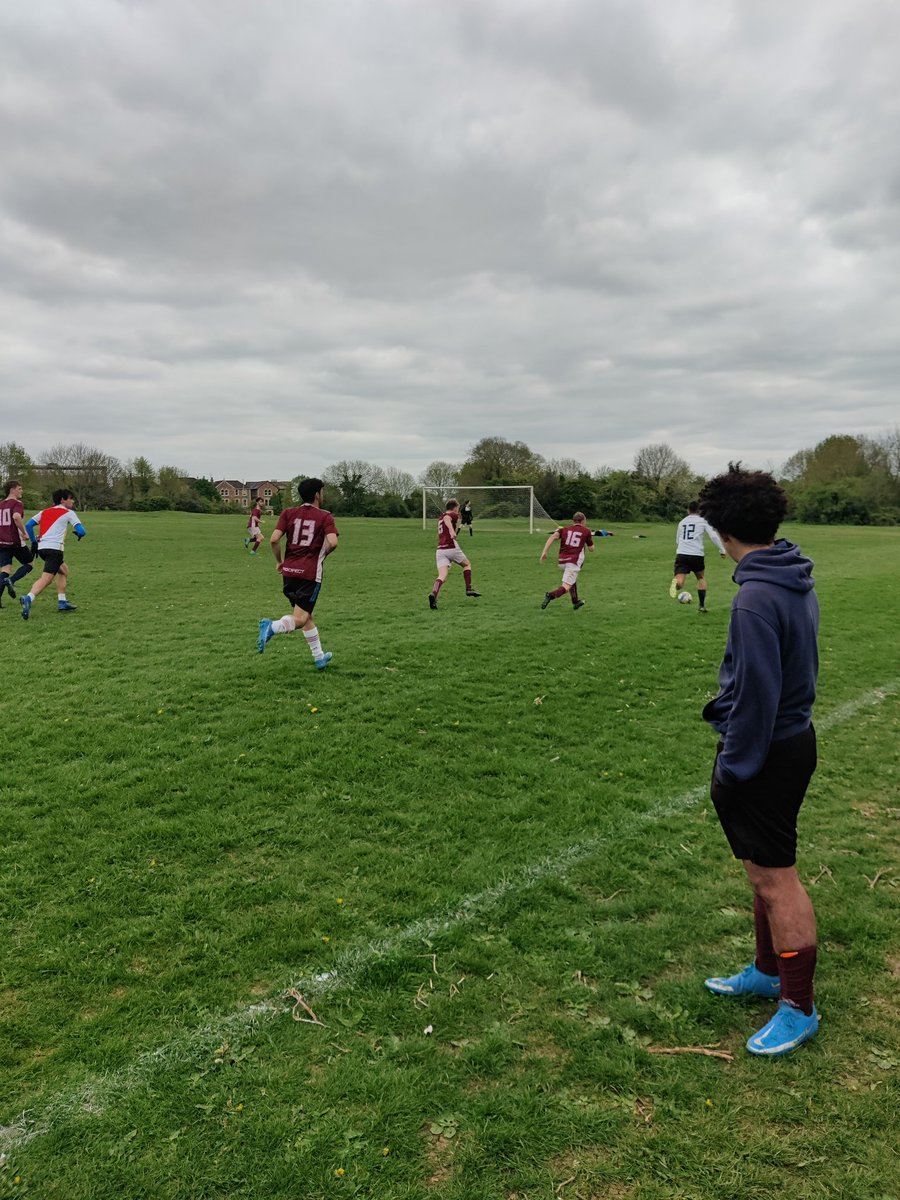 7 minutes till the end of the half. 5-1. not much else to be said. The gs are really taking in the atmosphere it's been exhibition football at times.