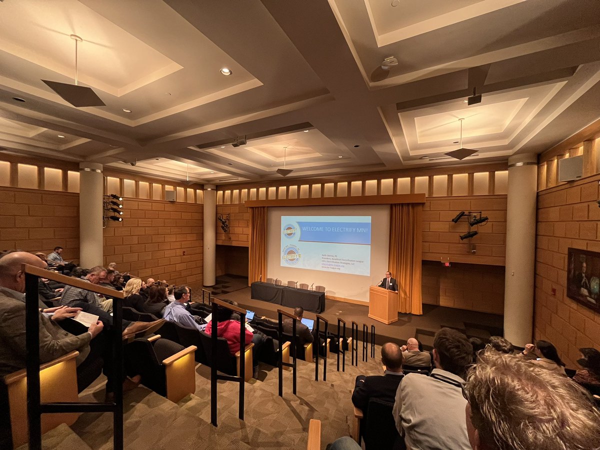 MNRuralElectric's tweet photo. Kicking off #ElectrifyMN this morning is @DarrickMoe!
We will be hearing from many energy leaders today on #beneficialelectrification: Jeff Haase from @GREnergyNews, Nick Mark from @XcelEnergyMN, our own @Mike_MREA, and Katie Frye from @mnpower providing utility perspective. https://t.co/b7DLDVogaS