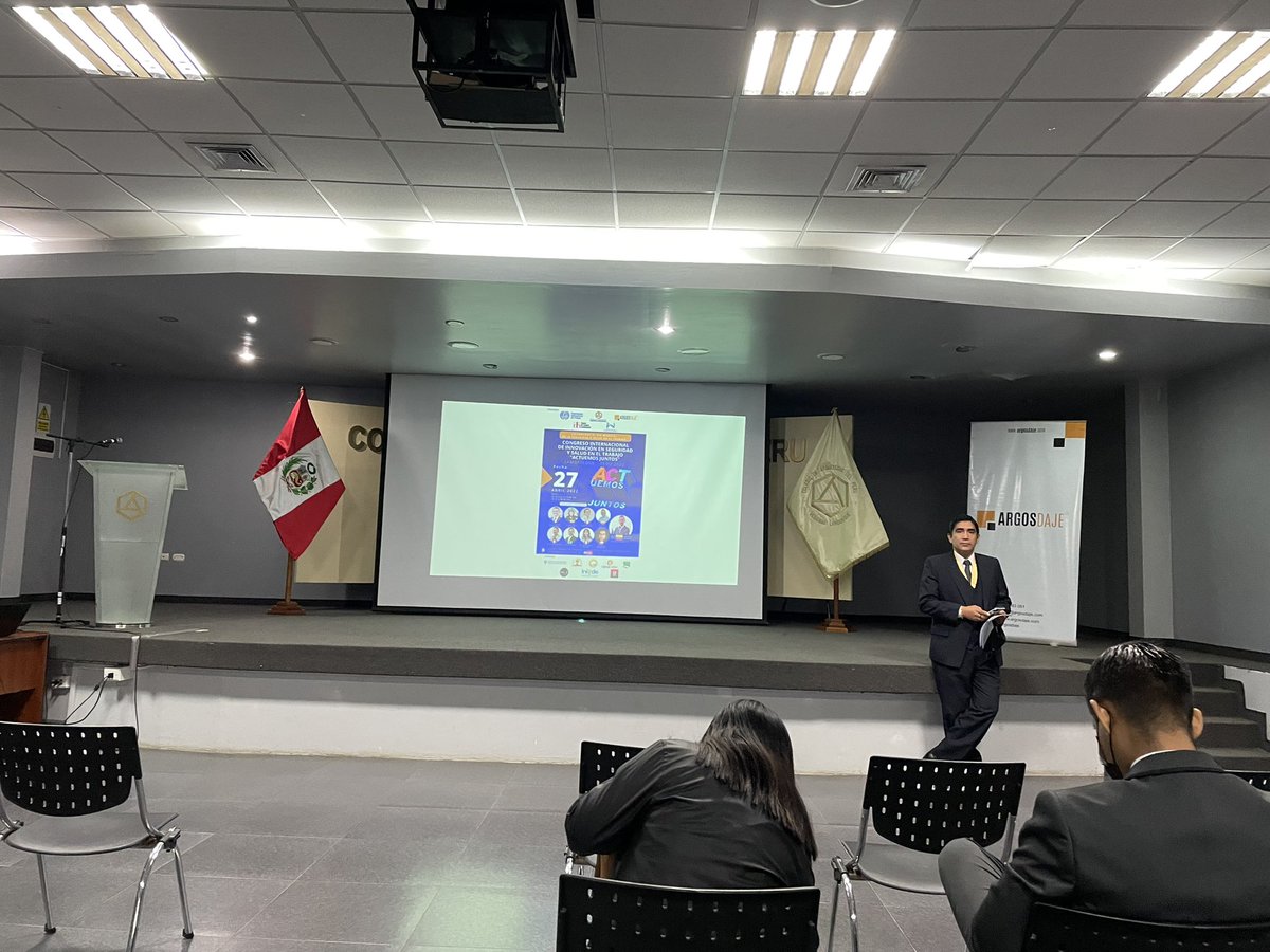 MartinPiscoya2's tweet photo. Congreso Internacional de Innovación en Seguridad y Salud en el Trabajo 2022😉👍💪🙏 https://t.co/avwK2rFBEe