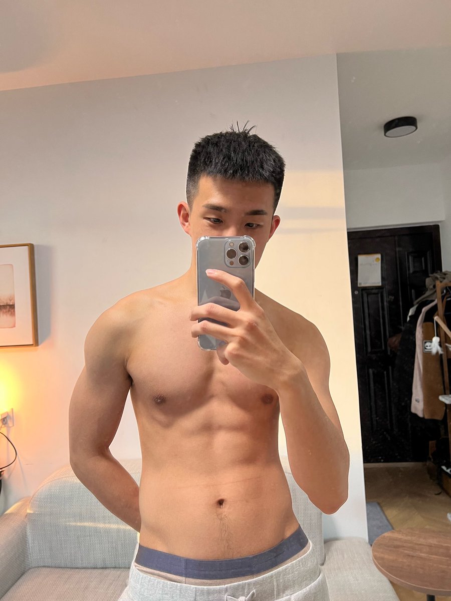 可愛嗎可愛的話…
關注一下抖音好不好嘛🥺
👉e.ddiechen 
哈哈哈哈哈