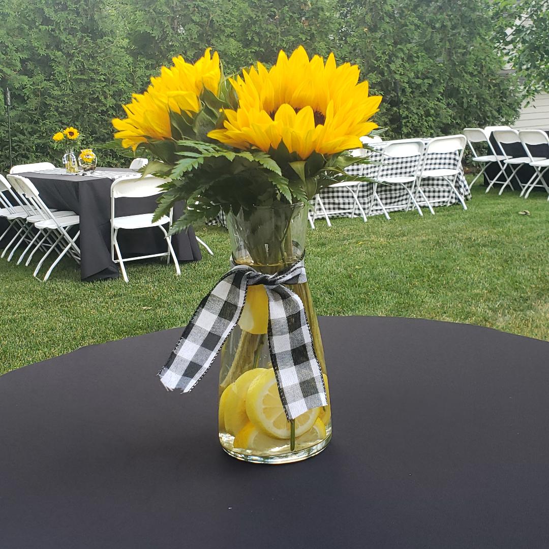 barbaraselegant's tweet photo. It was so much fun planning Francesca's #graduation!
#eventplanner #eventdesigner #coodination #catering 
@Luxe_Linen @mistletoeus @PonteDebra @rituvats20 @5xWO62UwED9jNIt @Kayhahn1 @Klompsoares @HHeventcreation @KimSimons2 @SisLittlewolf @HOLLYJBIRD https://t.co/J96m2GRT7z