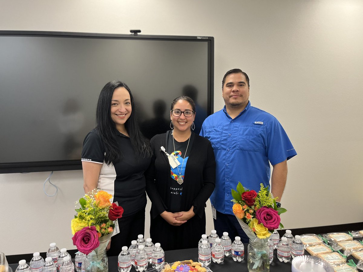 Happy administrative assistants day!!! Our admin assistants are the best 😃 Thanks to Ms Veronica Diaz for putting this together for the team!