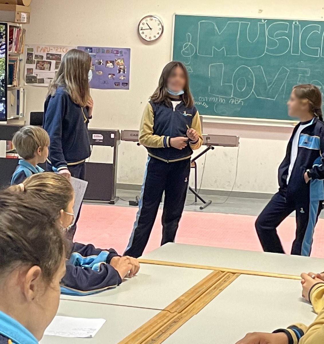 5º Plan de Participación.
Aquí tenéis algunos ejemplos de cómo trabaja el Equipo de Convivencia. Han utilizado la rutina de pensamiento “Generar-clasificar-relacionar-clasificar” y han hecho un role playing de la técnica de mediación “ARPAS”. ¡Ya son unos expertos!