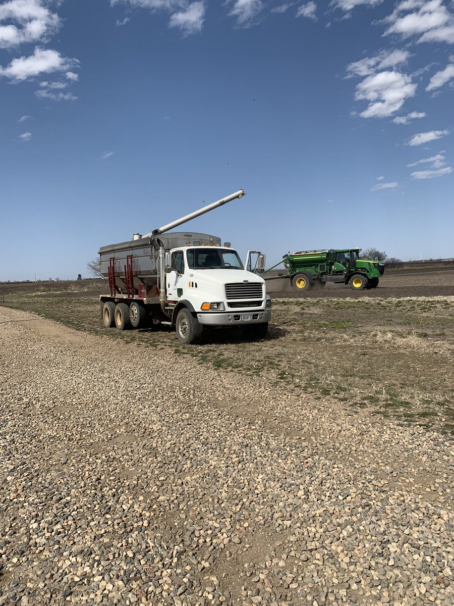 haslekaas's tweet photo. Helping the CHS Wagner location with their fertilizer season! #OneCHS https://t.co/vbpd7EV785