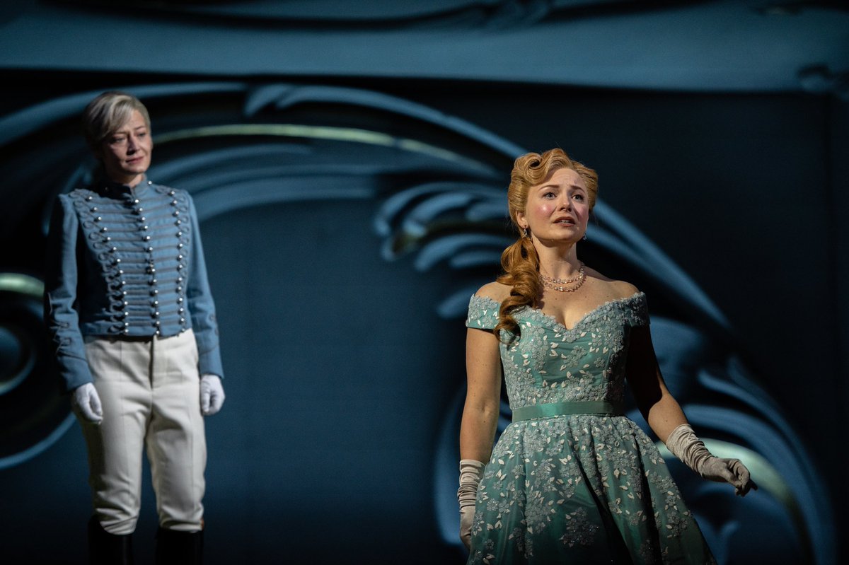 GarsingtonOpera's tweet photo. Not seen this magical moment? 😍
Stop what you’re doing and watch our #DerRosenkavalier before it’s too late!
Only available until Friday 29th. Watch now 👉 https://t.co/fNFnPAgT5H
#GORosenkavalier #OperaOnline #GarsingtonOpera @philharmonia https://t.co/iiMJhwAdam