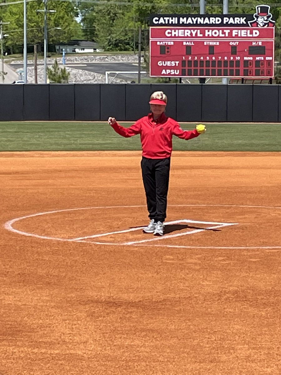 Mike Licari tweet media