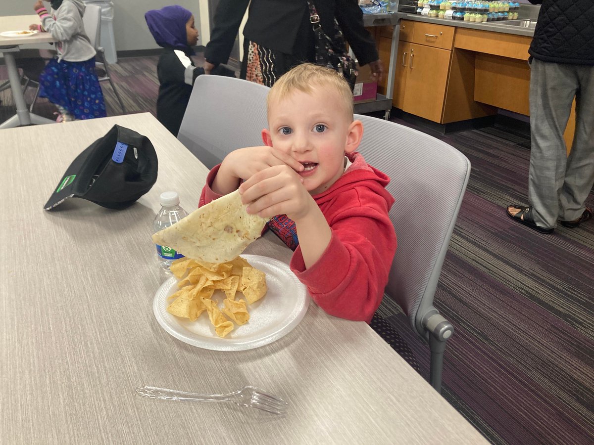 NE_Children's tweet photo. NE schools CAN'T address food insecurity & mental/physical health, right?
Wrong!
#BringUpNebraska's Full-Service Community Schools DO IT ALL: https://t.co/TxmRrWwBKp.
@SchuylerCentral @NEDHHS @YWCA_GI @LauraSulzbach @DCelementary @joe_dicostanzo @GIPublicSchools @HowardGI https://t.co/Q0OEWmaEiW