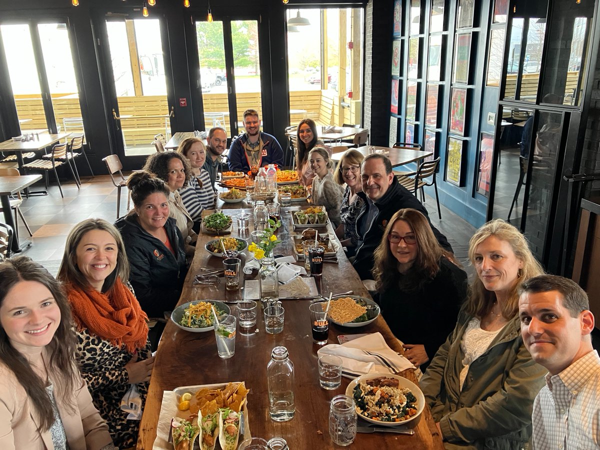 SingleSource's tweet photo. We had lots to celebrate today! 

Happy Birthday to Dee Alpern, Linda Kirkland, Janet Mansfield and Scott Sadoway, who were all celebrating recent or upcoming birthdays. Plus, happy three-year work anniversary to Amanda Russell. 

#SingleSourceMarketing #ExecutionIsEverything https://t.co/fB2vkBCj2N