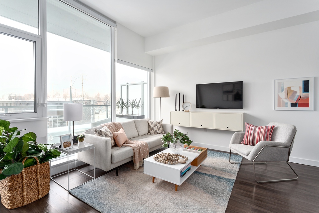 EdgarDevelopmnt's tweet photo. Reimagine renting at The MacLaren. Rising 27 storeys behind the historic Buena Vista Building's meticulous facade comes a collection of stylish one & two-bedroom rentals. Learn more at @maclarenliving.
#maclarenliving #edgardevelopment #edgar #edmonton #yeg #rentyeg https://t.co/YRiDIRn9kJ
