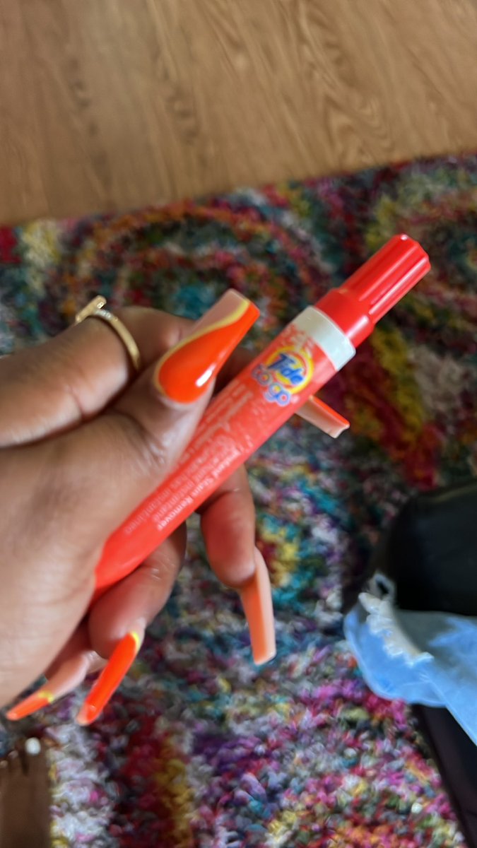 ThisBitCray's tweet image. So I made a stain on my shirt and as I went to use my Tide to go pen I realized my nails match the damn thing…this is embarrassing as hell 🥴