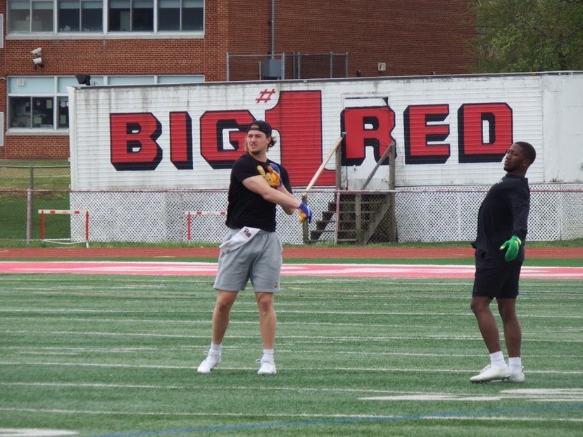 theshoresavages's tweet photo. One last workout in the home field before the big day! @kennypickett10 #shorebuilt https://t.co/GodONxjim7