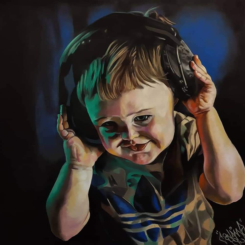 cinema613's tweet photo. Chalk pastel on Drywall. 48x48, 2020. 
.
.
.
.
#art #artontwitter #ArtistOnTwitter #artist #chalk #chalkart #2020 #throwback #illustration #smile #child #children #laugh https://t.co/bfz9QKdjaj